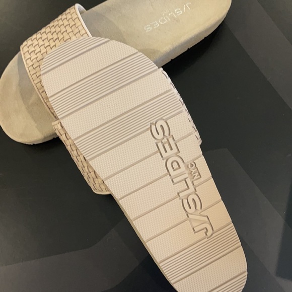 J/Slides nyc - Picture 3 of 3